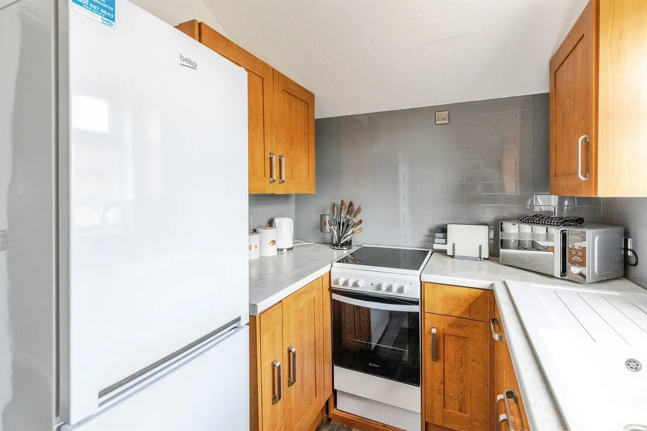 Albert Road, Wellingborough, NN8, photo 14