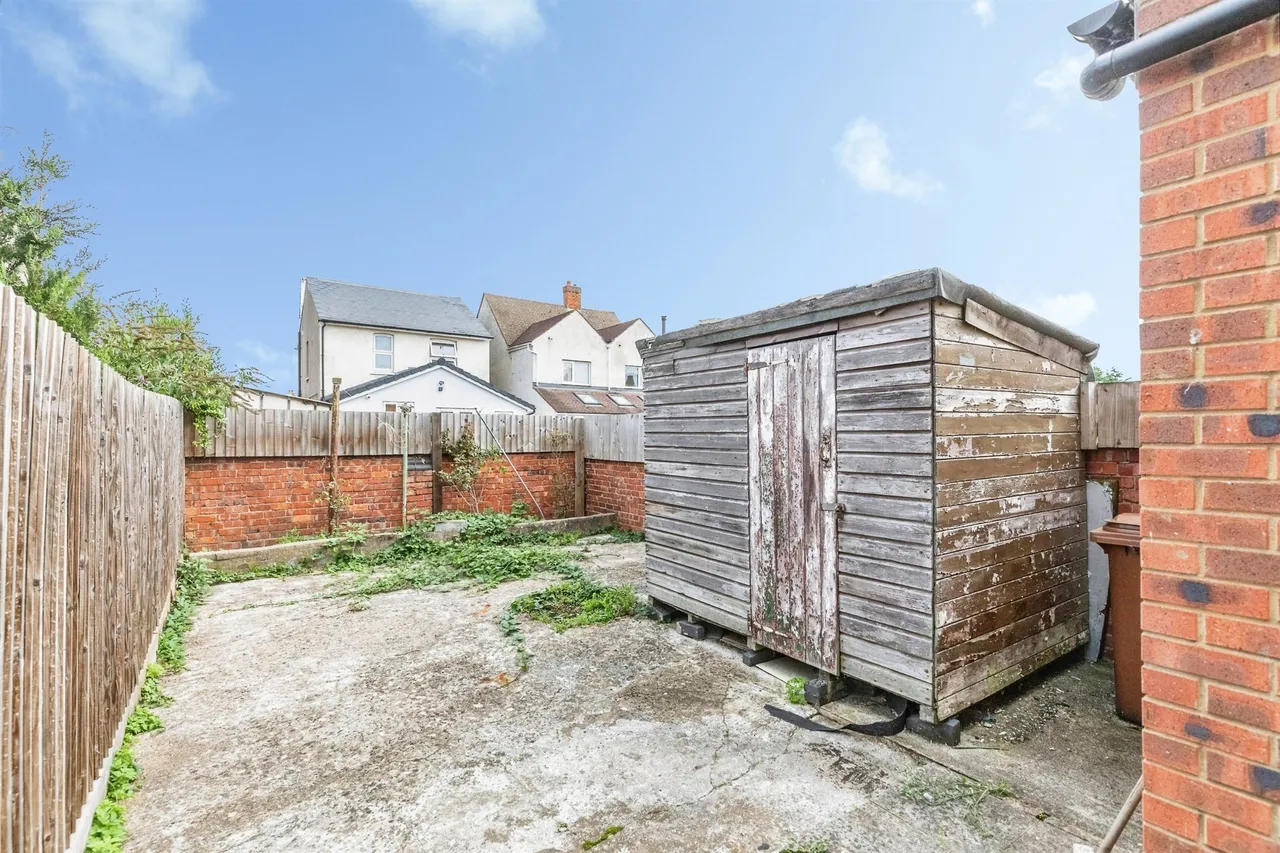 Albert Road, Wellingborough, NN8, photo 18