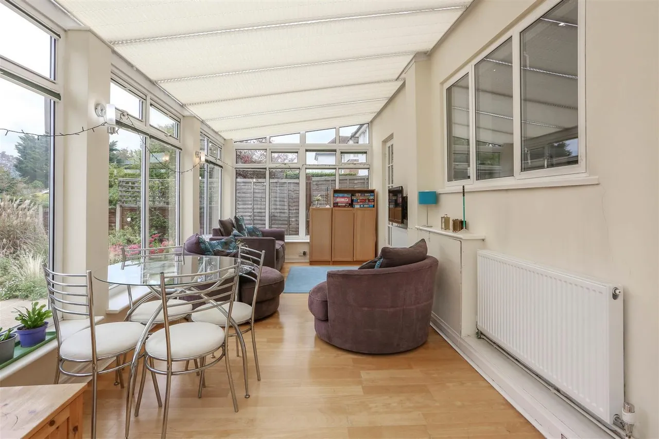 South Drive, South Cheam, SM2 7PN, photo 10