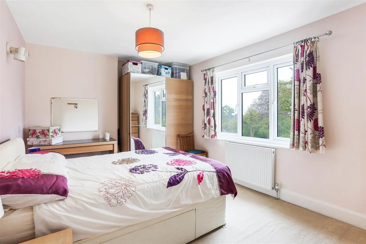 South Drive, South Cheam, SM2 7PN, photo 23