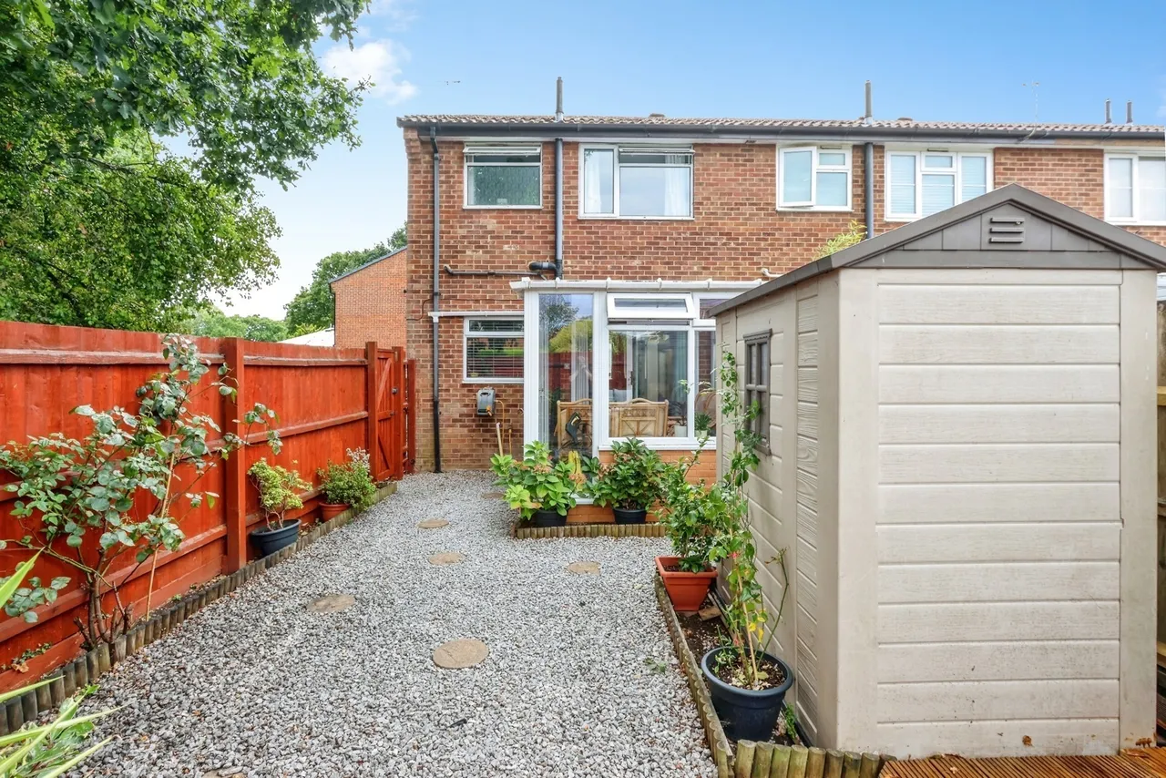 Chesildene Avenue, Throop, BH8, photo 17