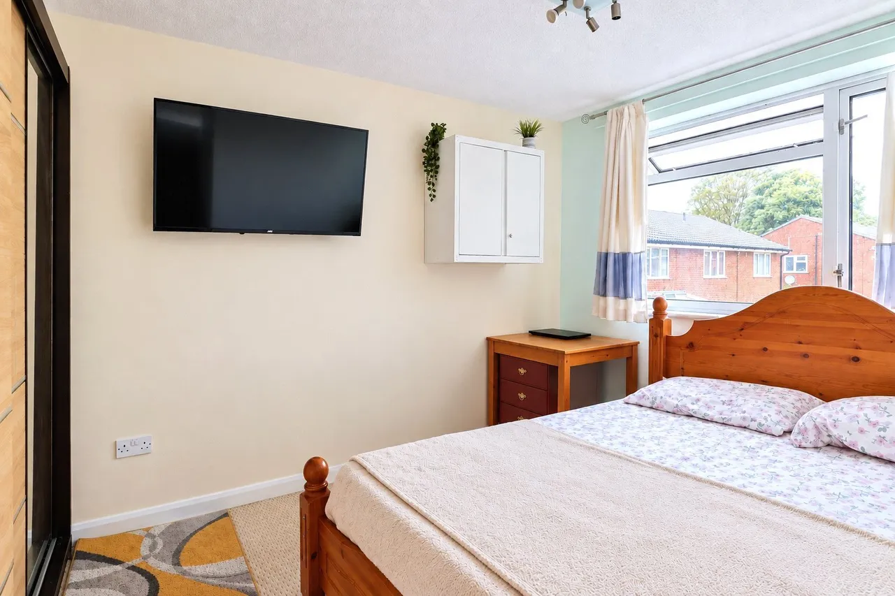 Chesildene Avenue, Throop, BH8, photo 11