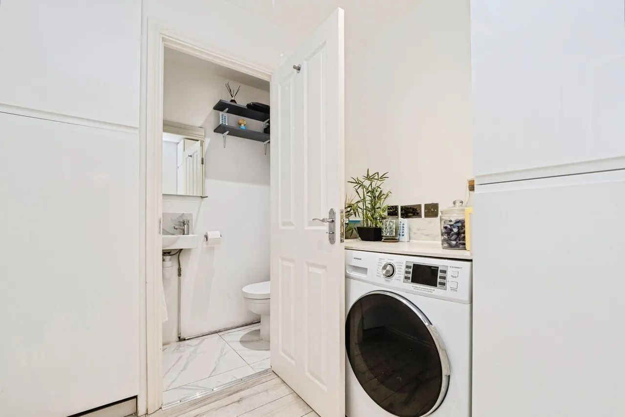 Frederick Road, Rainham, RM13, photo 17