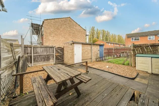 Lembrook Walk, Aylesbury, HP21, photo 17