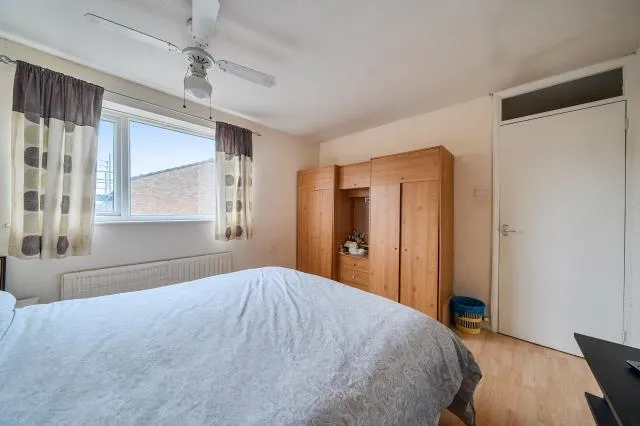 Lembrook Walk, Aylesbury, HP21, photo 11