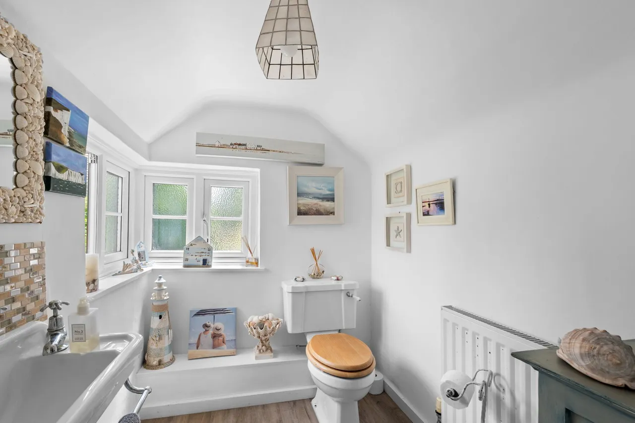 Carshalton Road, Banstead, SM7, photo 21