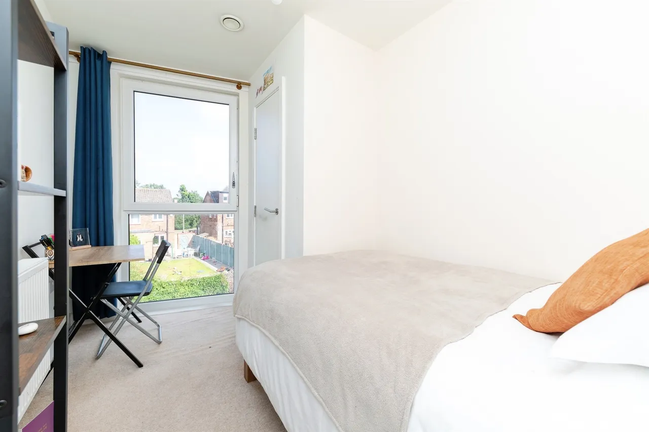 The Ridgeway, Hertford, photo 12