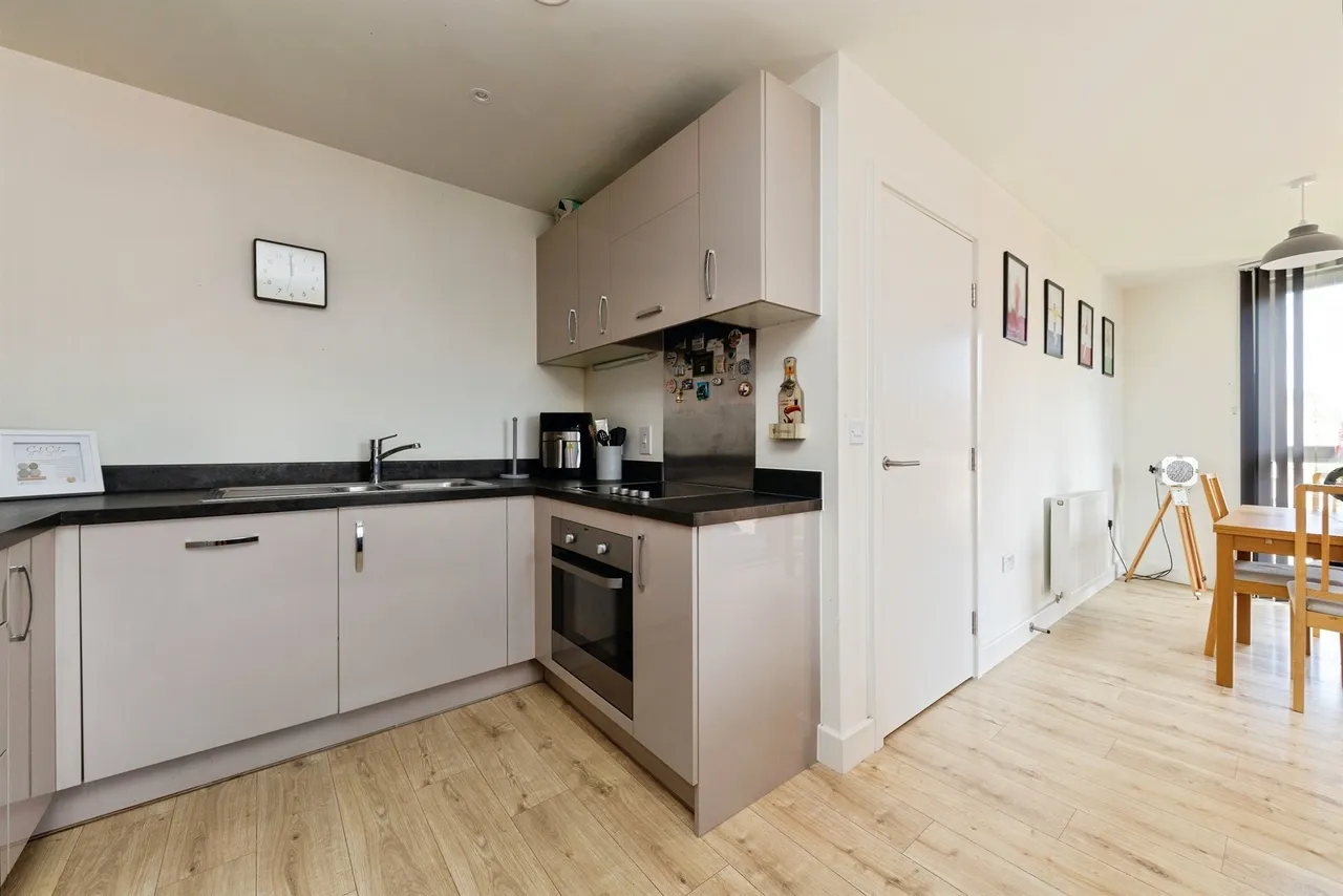 The Ridgeway, Hertford, photo 6