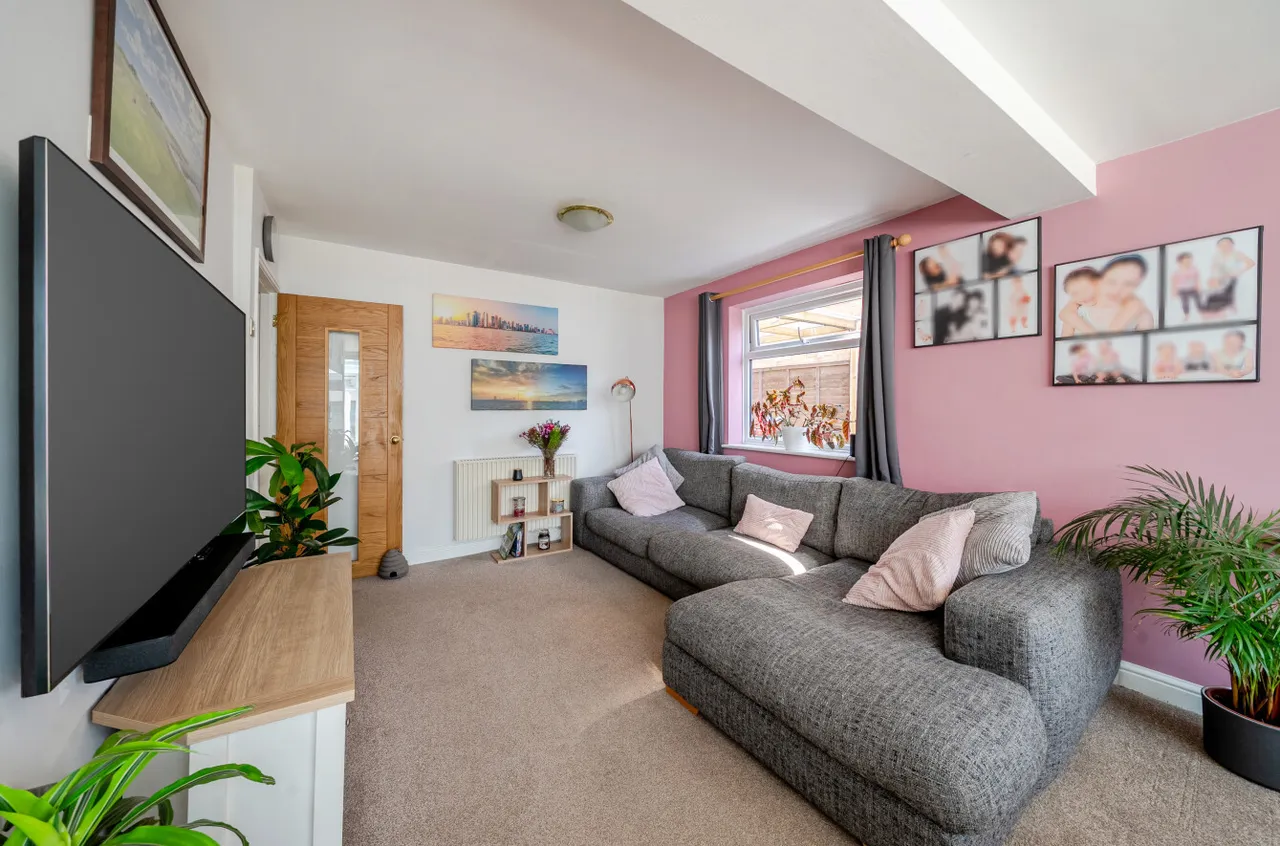 Hamesmoor Road, Mytchett, Surrey, GU16 6JF, photo 8
