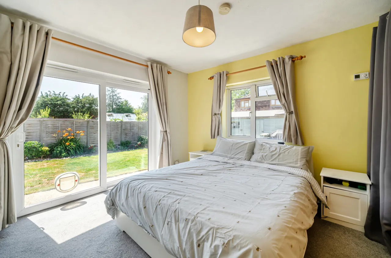Hamesmoor Road, Mytchett, Surrey, GU16 6JF, photo 13