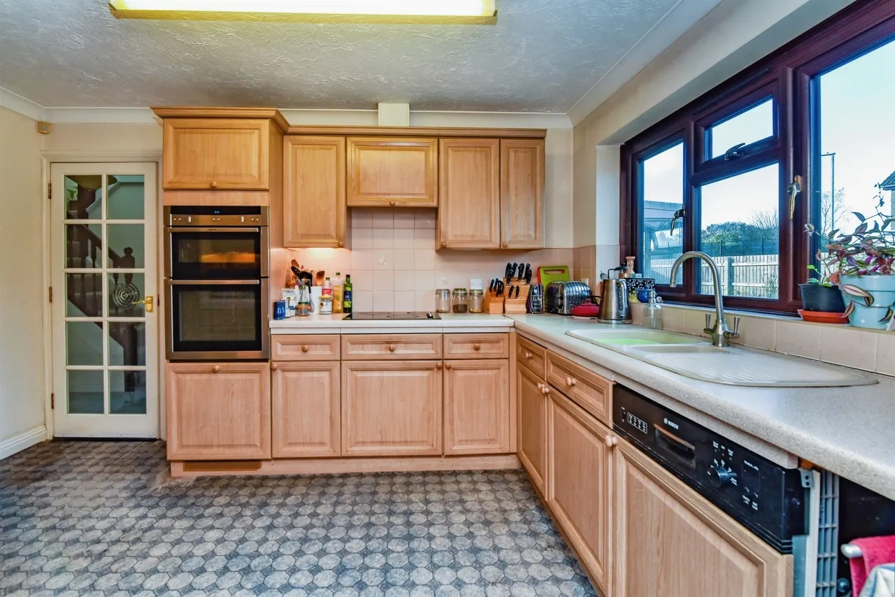 Brunel Way, Frome, BA11, photo 4