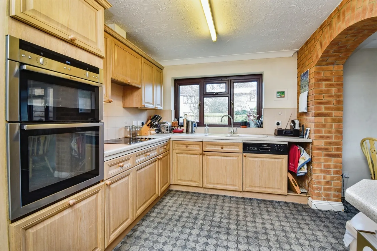 Brunel Way, Frome, BA11, photo 2