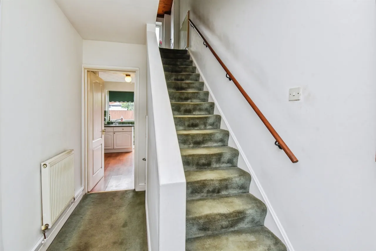 Clifton Close, Chippenham, photo 5