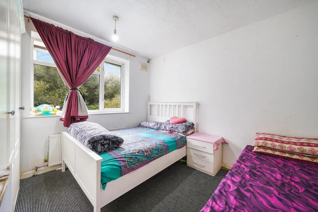 Mitcham, London, Surrey, CR4, photo 14