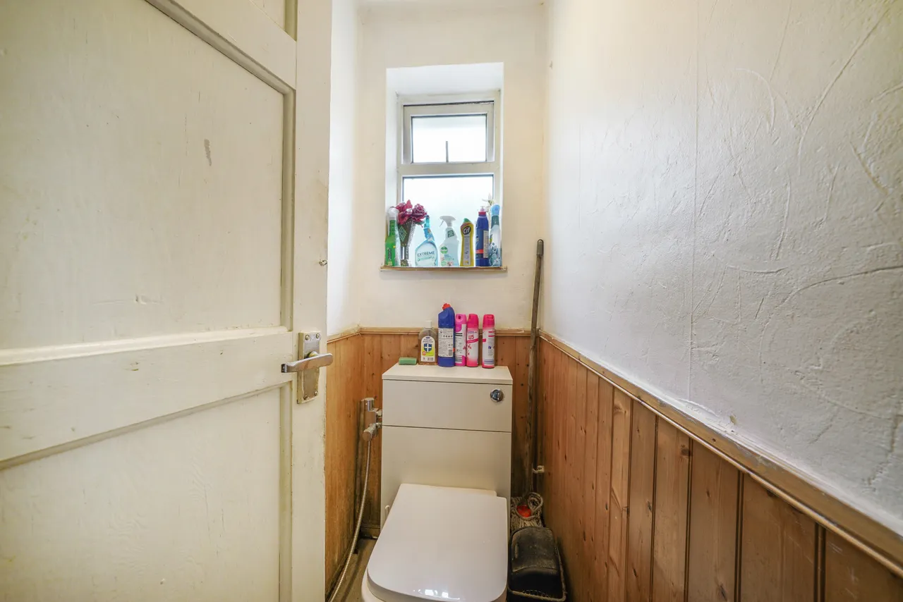Mitcham, London, Surrey, CR4, photo 17