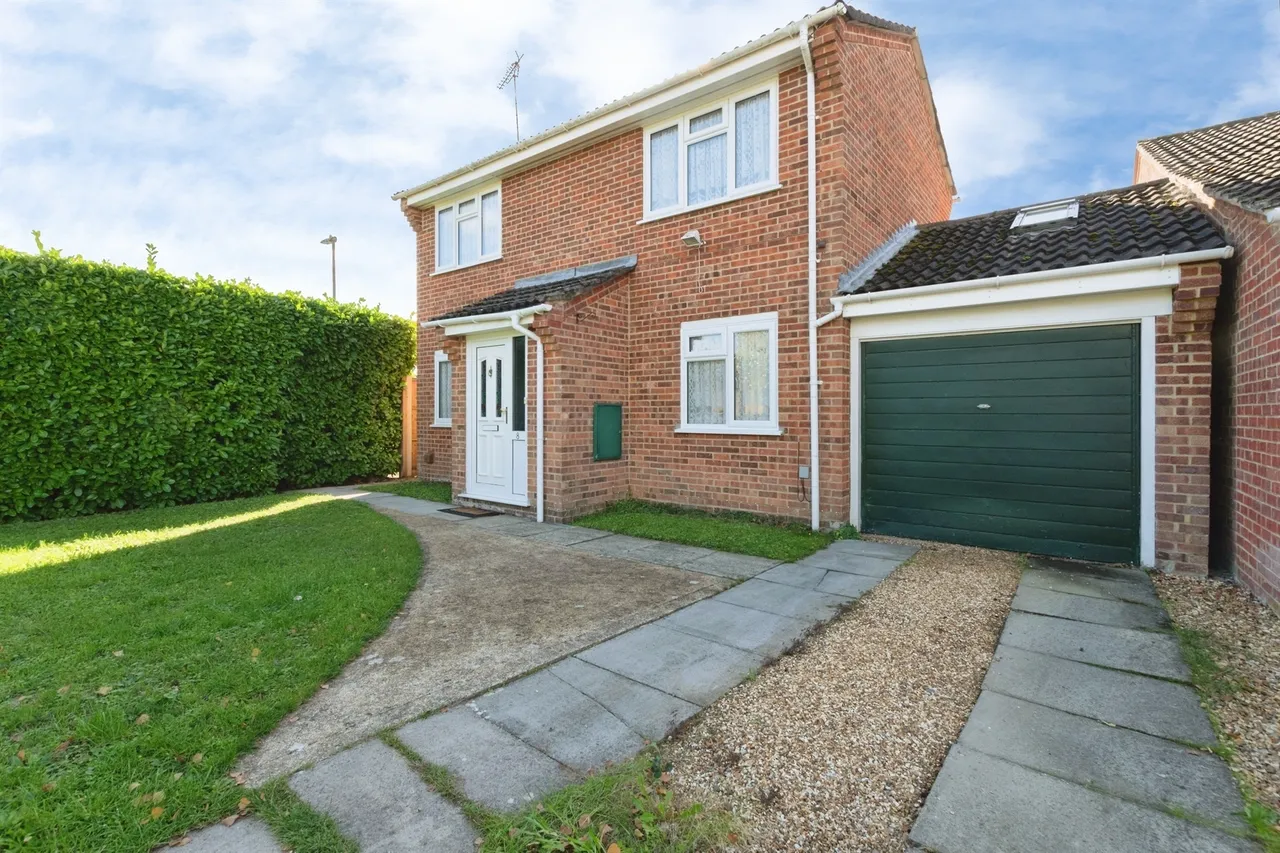 4 bed house for sale, Garendon Court, Fordingbridge, SP6