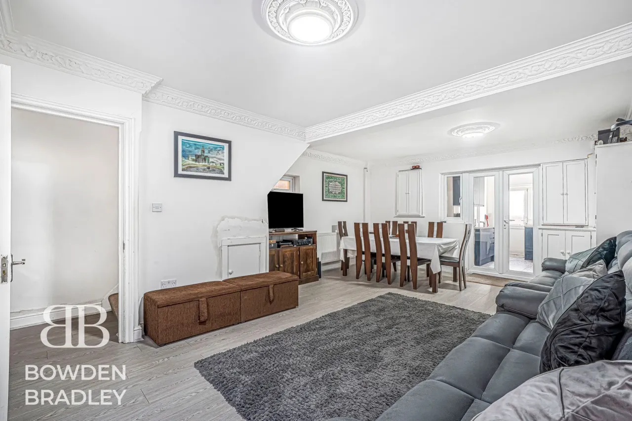 Walton Road, London, E12, photo 4