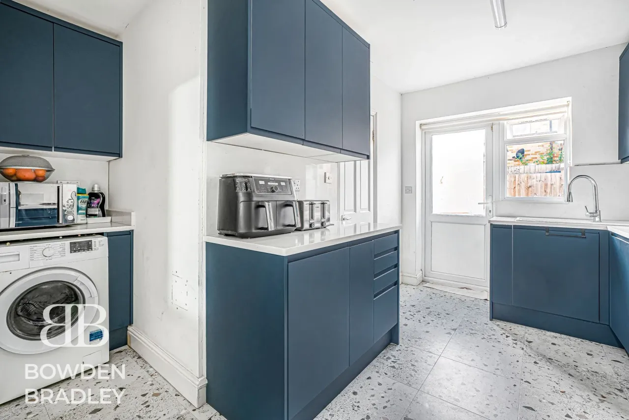 Walton Road, London, E12, photo 25