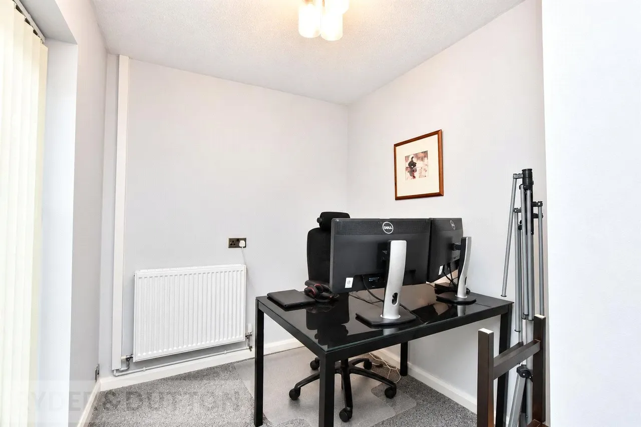 Mulberry Close, Rochdale, OL11, photo 9
