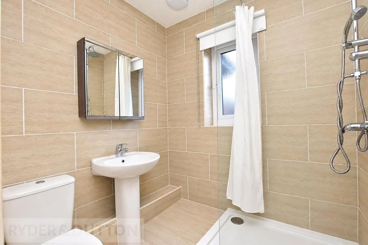 Mulberry Close, Rochdale, OL11, photo 8