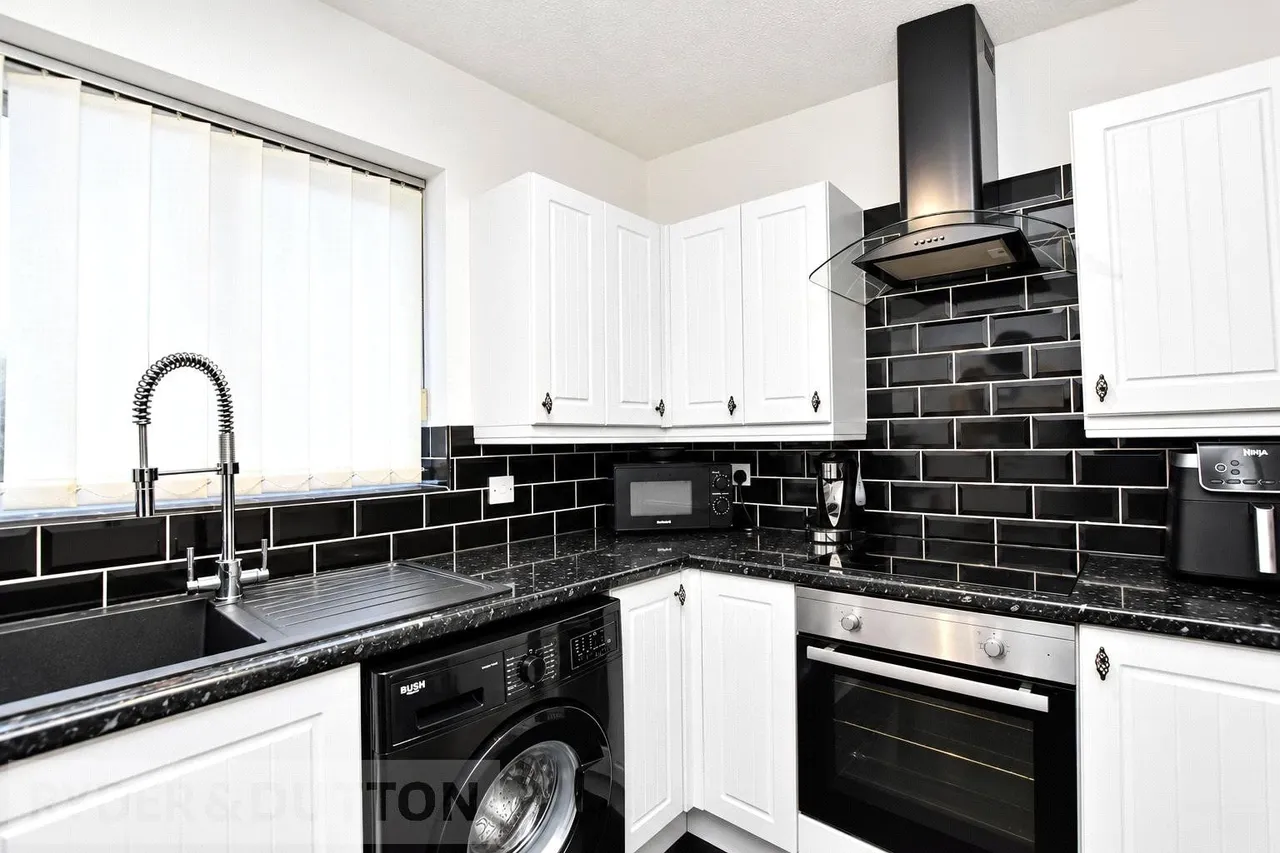 Mulberry Close, Rochdale, OL11, photo 11