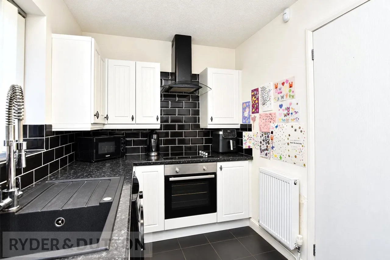 Mulberry Close, Rochdale, OL11, photo 4