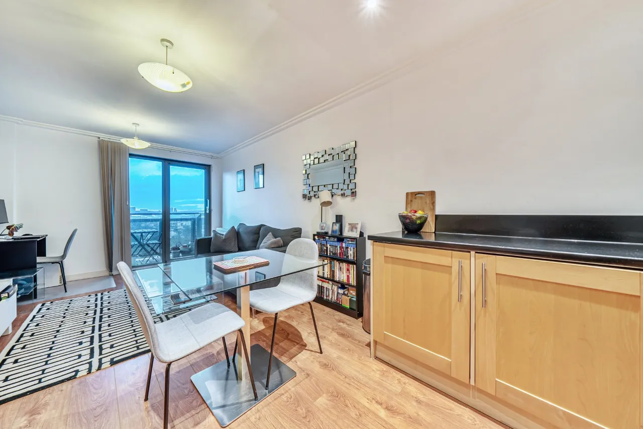 Victoria Road, Acton, London, W3, photo 11