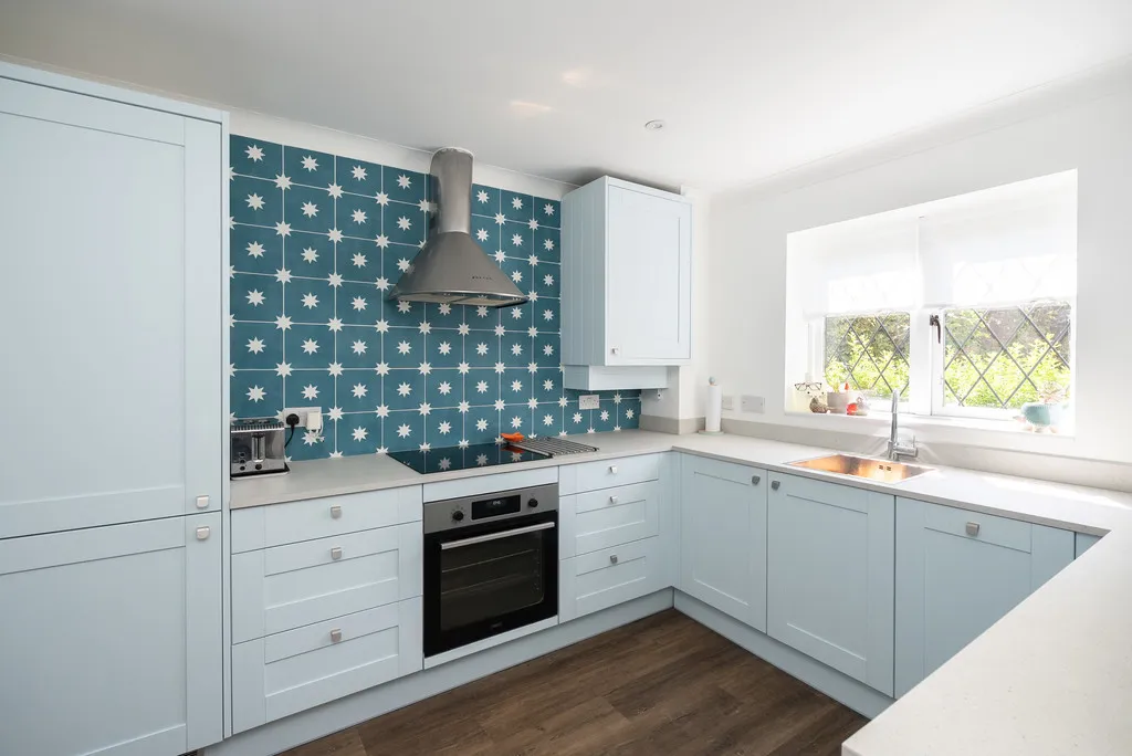 Harrowlands Park, Dorking, RH4, photo 3