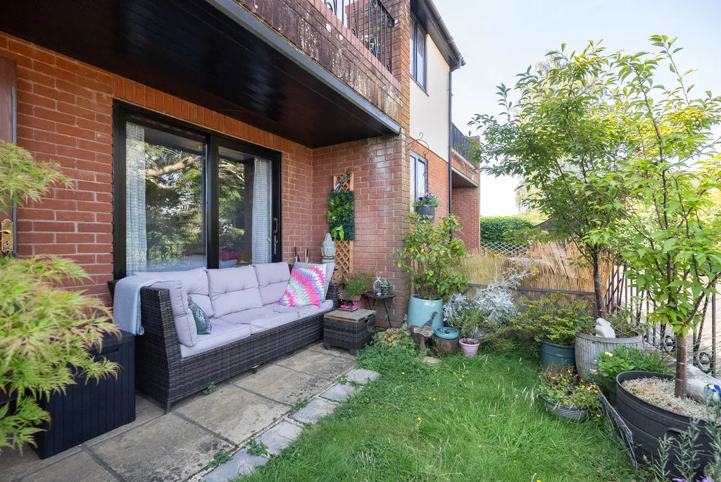 Harrowlands Park, Dorking, RH4, photo 5