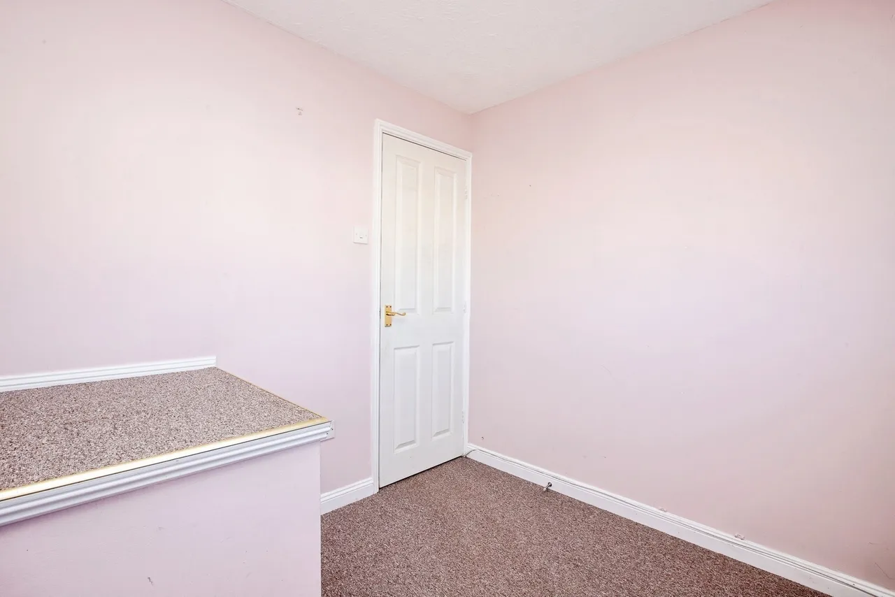 Elmhurst Drive, Huthwaite, NG17, photo 13