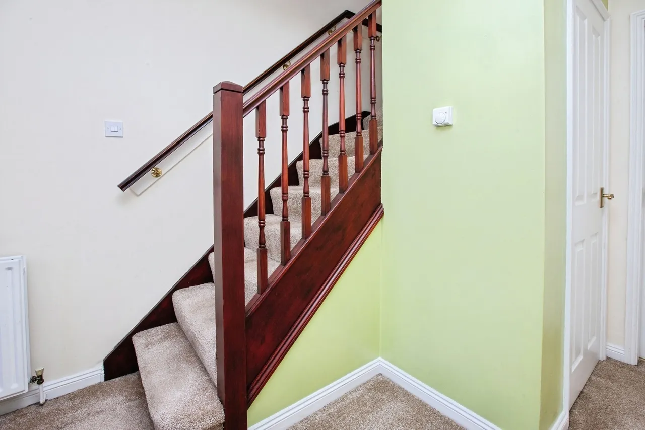 Elmhurst Drive, Huthwaite, NG17, photo 16