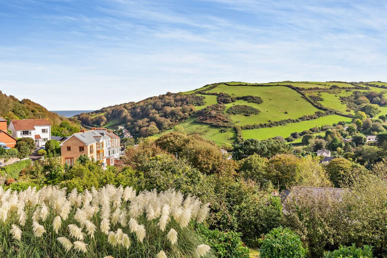 Foxbeare Road, Ilfracombe, EX34, photo 17