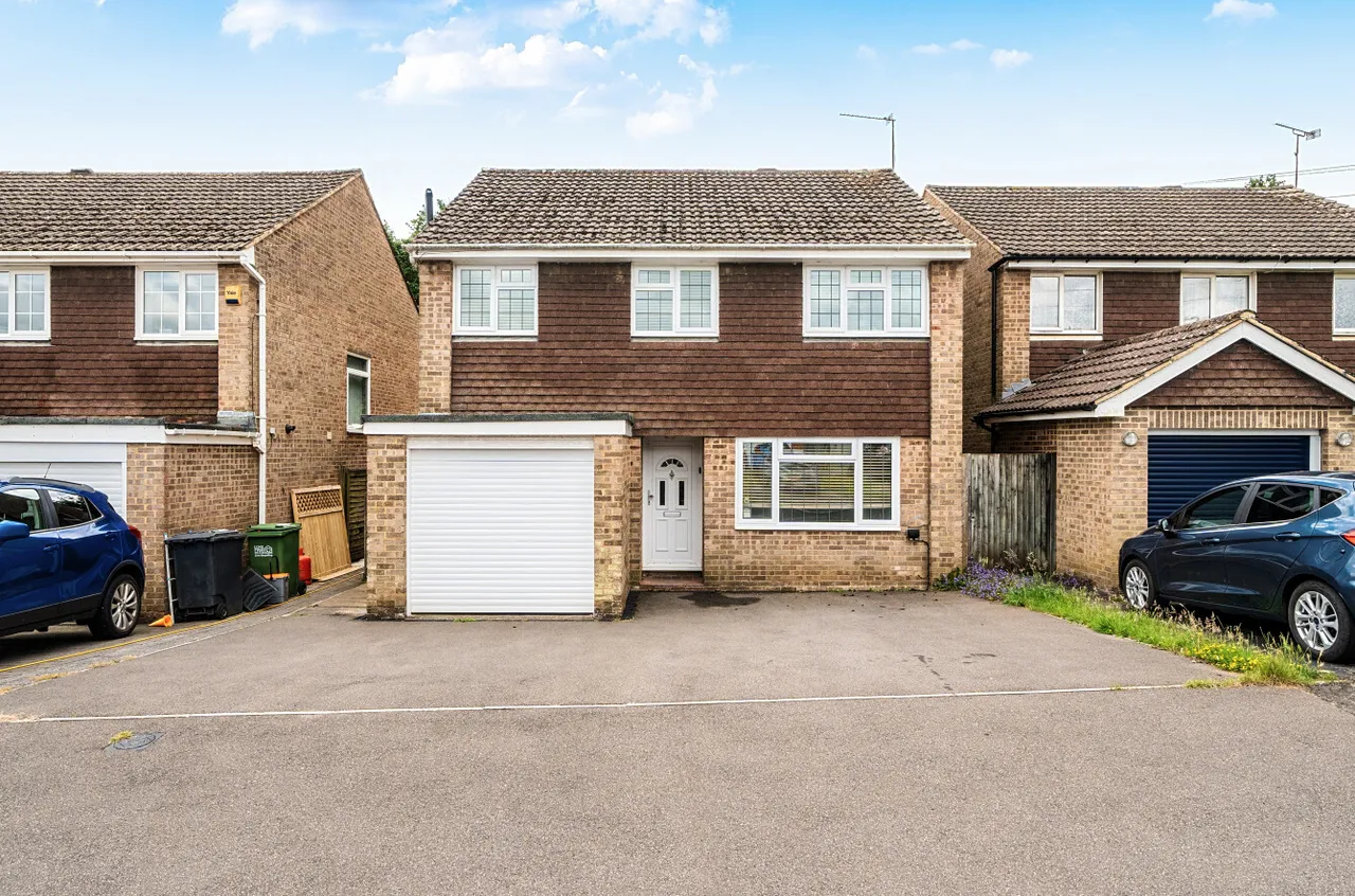 Scarletts Close, Uckfield, TN22, photo 19