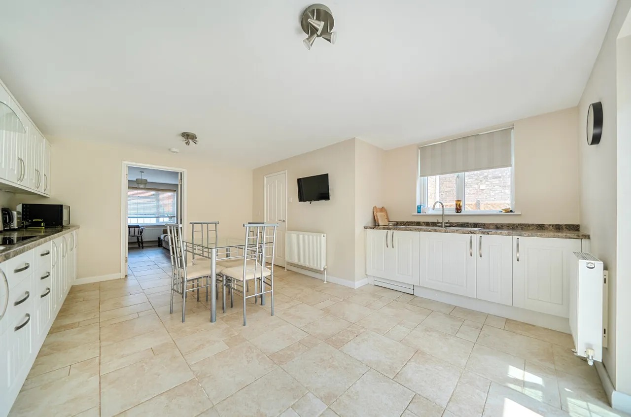 Scarletts Close, Uckfield, TN22, photo 5