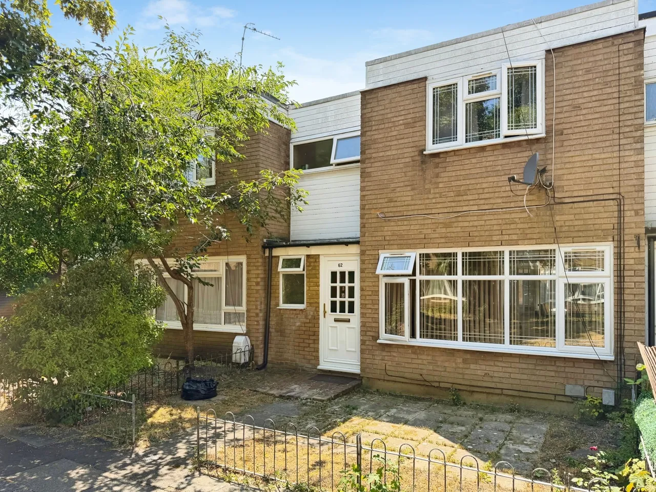 3 bed house for sale — Aldwick Close, Farnborough, Hampshire, GU14 8LL