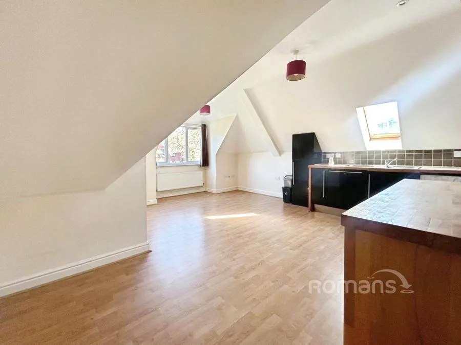 Salisbury Road, Farnborough, GU14, photo 13