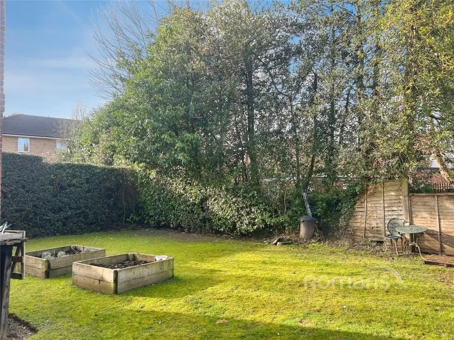 Salisbury Road, Farnborough, GU14, photo 3
