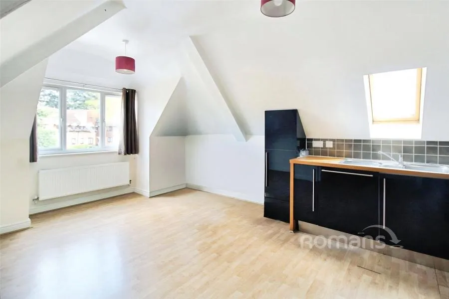 Salisbury Road, Farnborough, GU14, photo 6