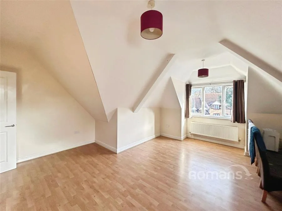 Salisbury Road, Farnborough, GU14, photo 2