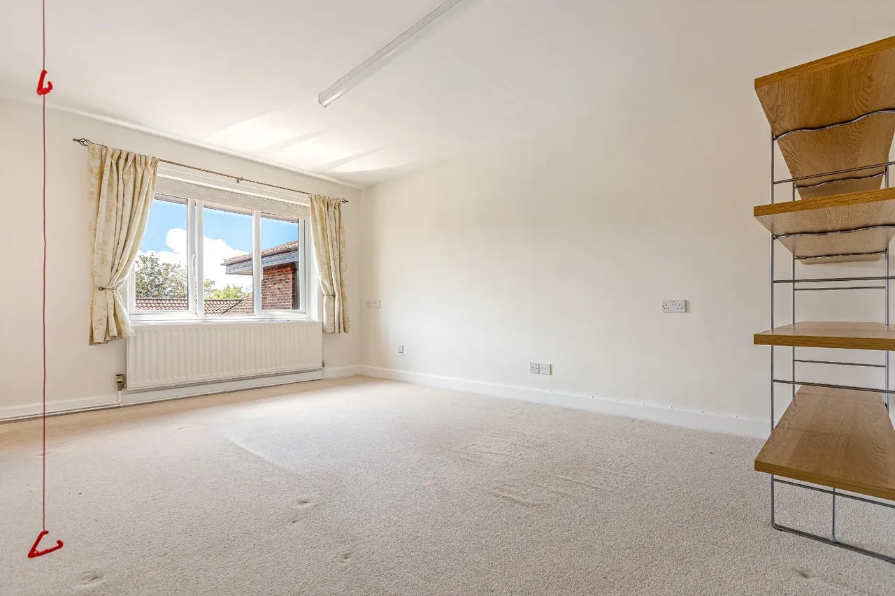 Knights Lane, Tiddington, Stratford-Upon-Avon, photo 6