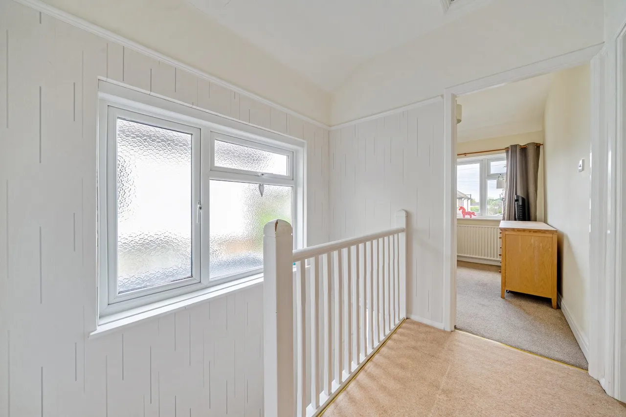 Crathie Road, SE12, photo 15