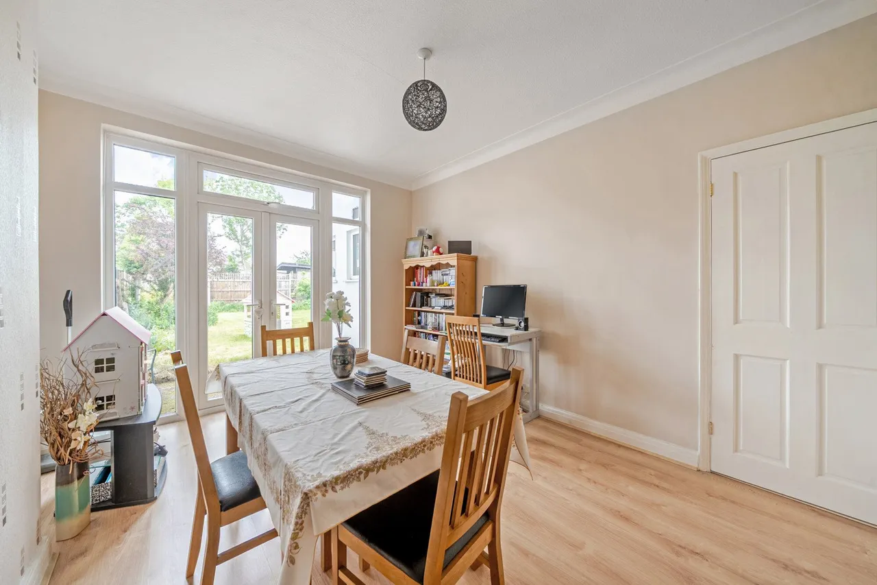 Crathie Road, SE12, photo 11