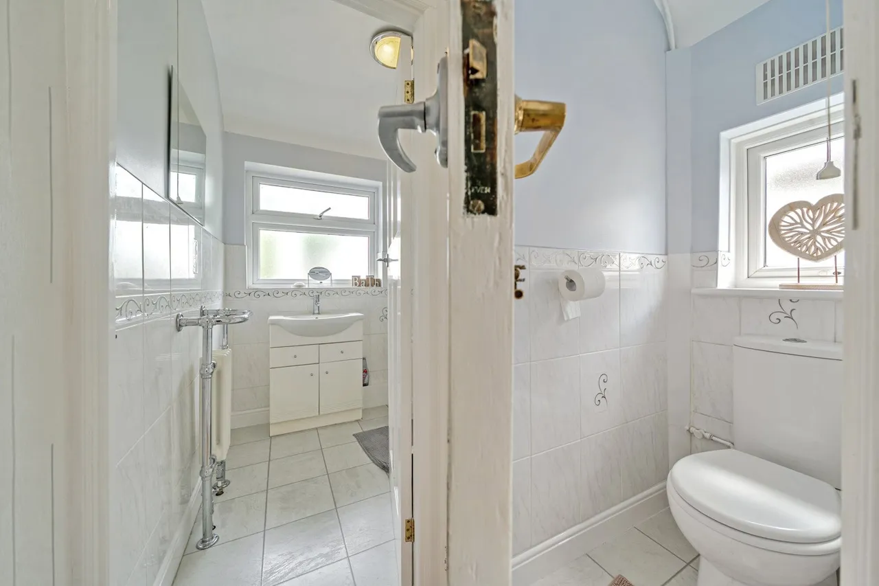 Crathie Road, SE12, photo 9