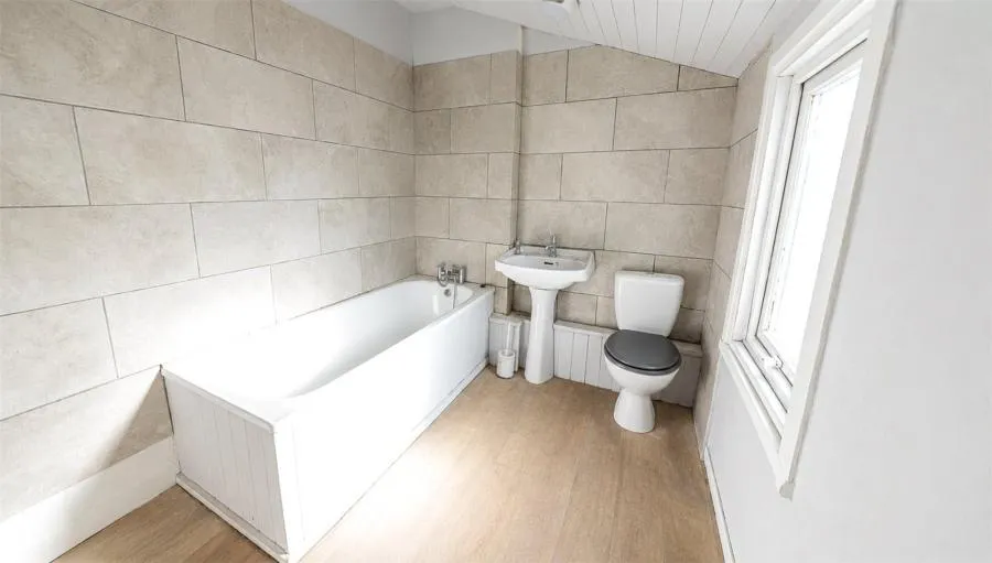 Mytchett Road, Mytchett, GU16, photo 9