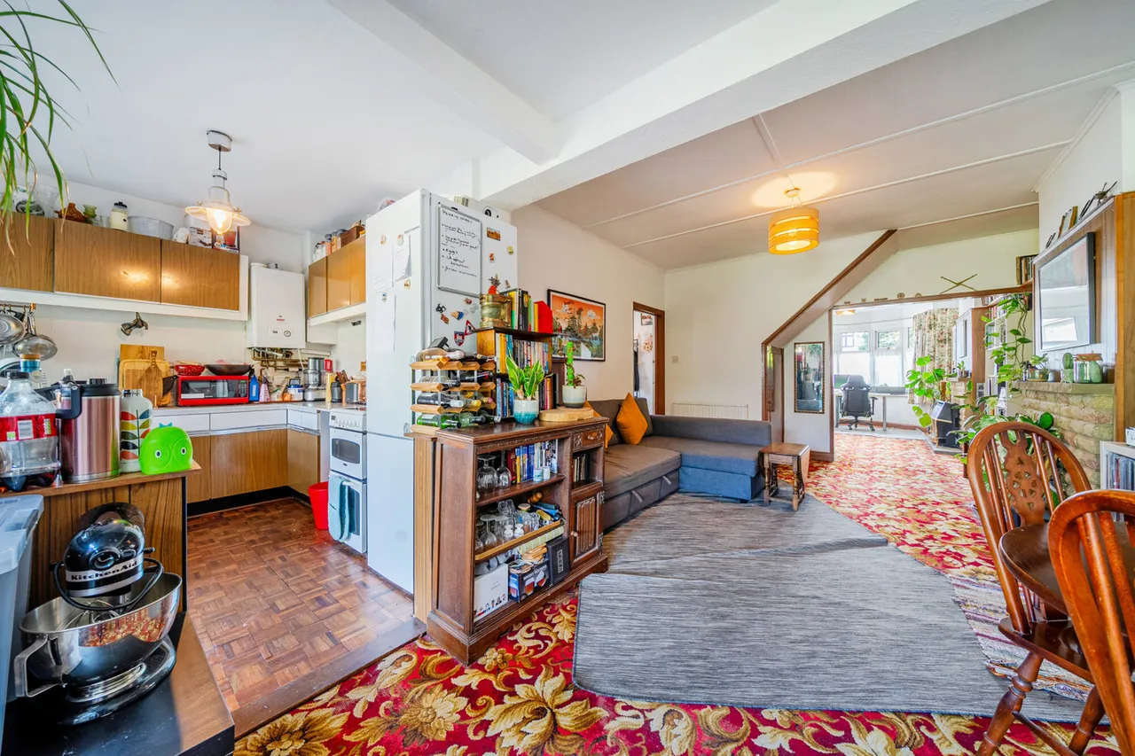 Westwood Lane, DA16, photo 11
