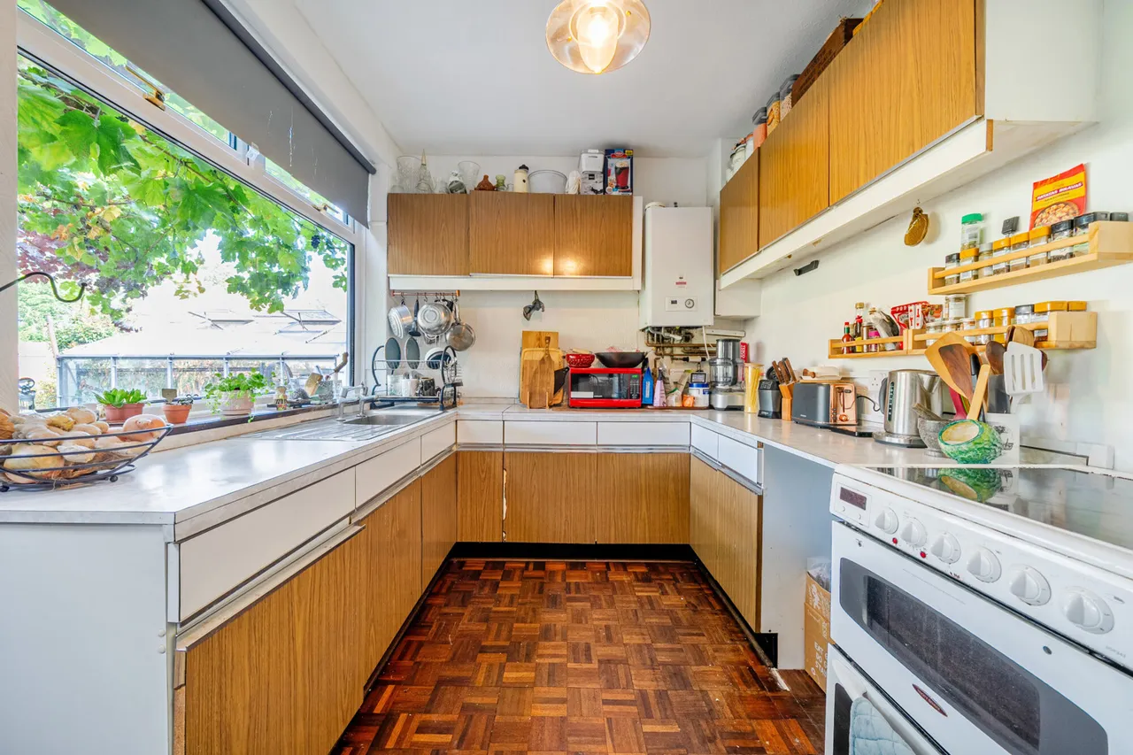 Westwood Lane, DA16, photo 4