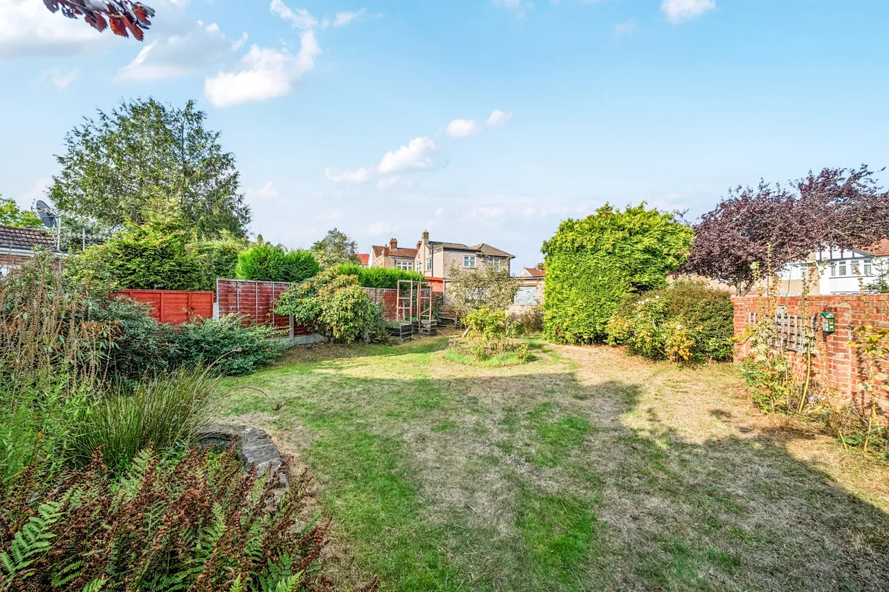 Westwood Lane, DA16, photo 10