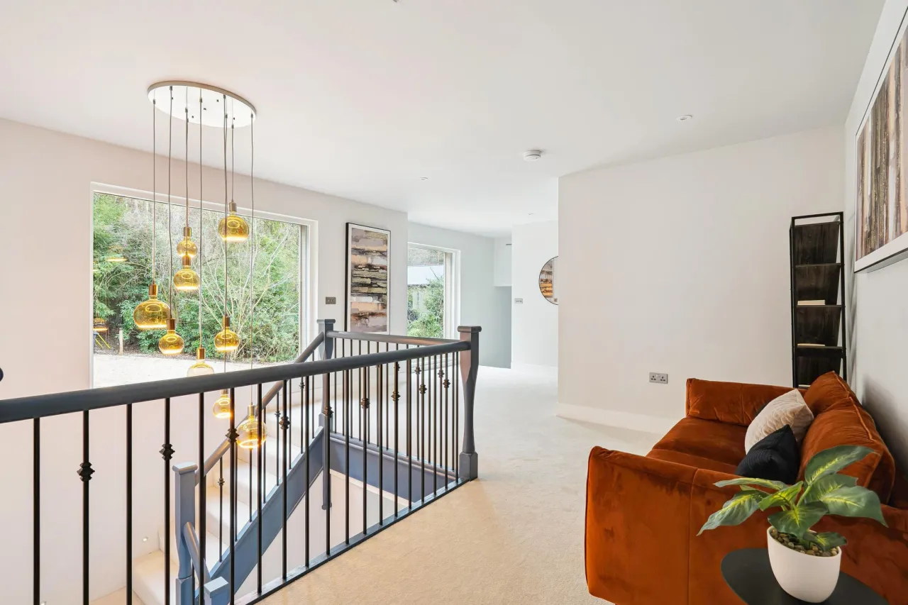 Whitmore Vale Road, GU26, photo 15
