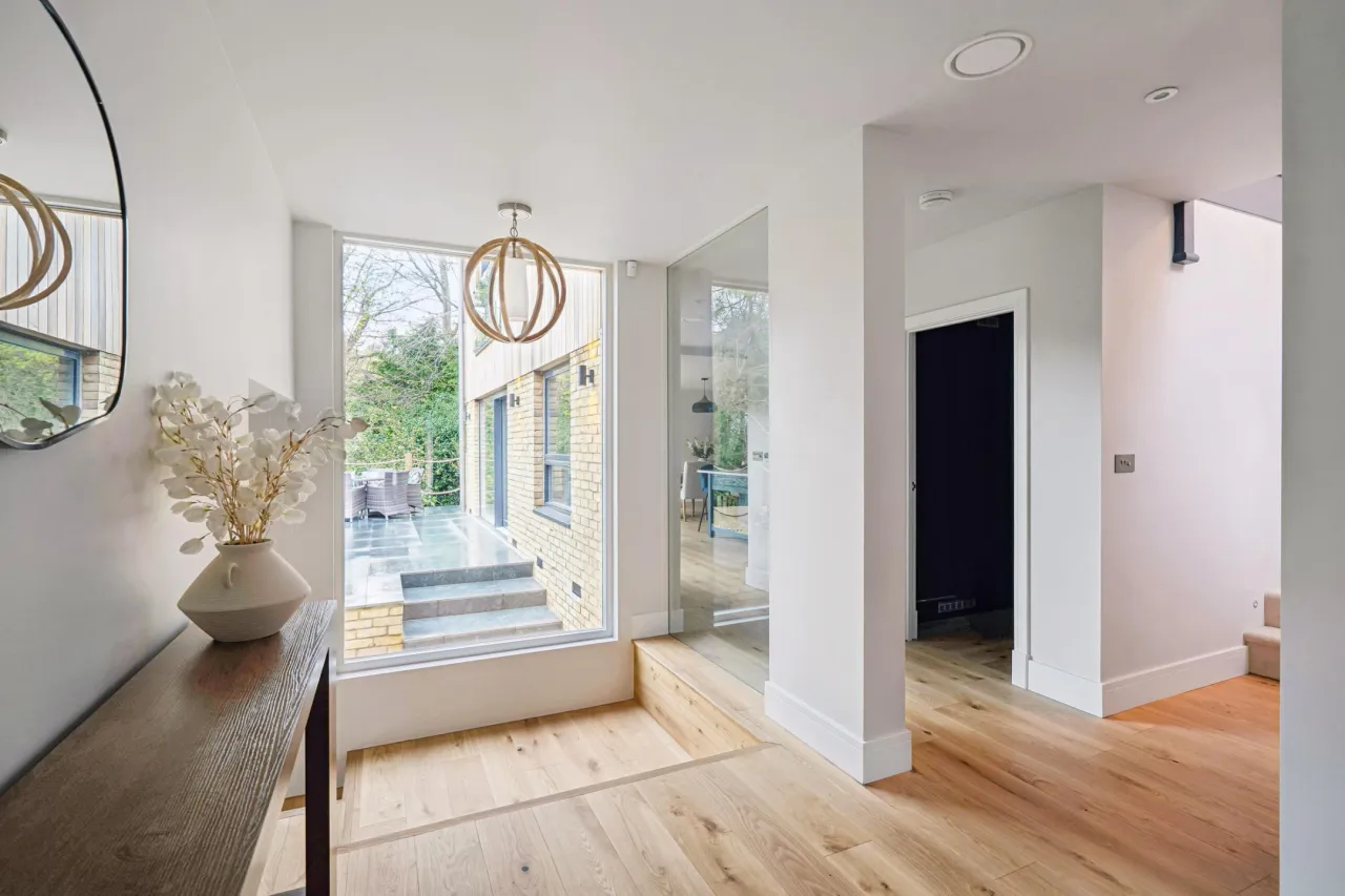 Whitmore Vale Road, GU26, photo 9