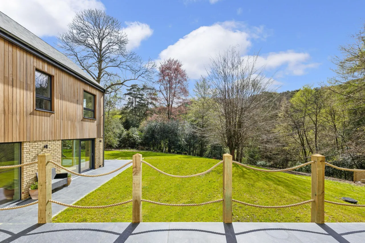 Whitmore Vale Road, GU26, photo 26